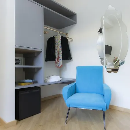 Al 7 Rooms Rome